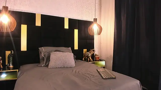 Snapshot of Lucio__Fox chatting on February 2026 11:53:01 AM Lucio Fox online show from February 2026 11:53:01 AM