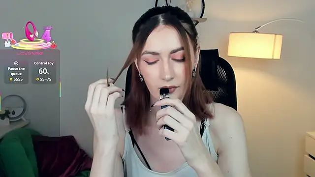 EasterBlink online show from November 2025 11:01:02 AM