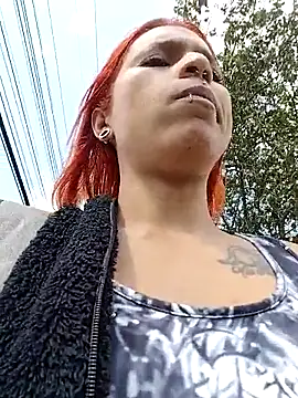 Snapshot of Zoe73_ chatting on October 2025 06:59:01 PM Zoe73 online show from October 2025 06:59:01 PM