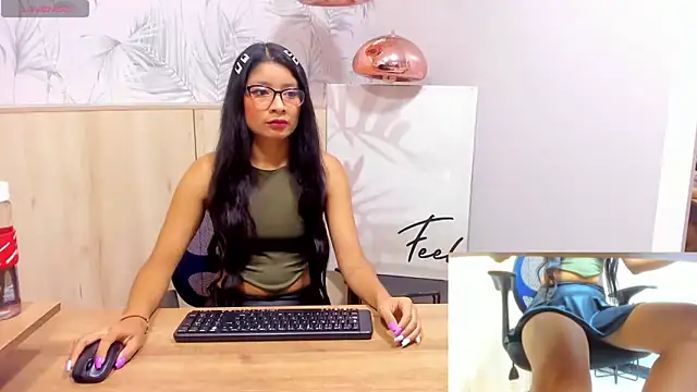 MelanyWayne  online show from November 2025 07:13:01 PM