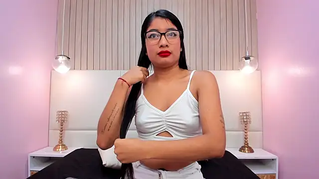 MelanyWayne  online show from May 2026 05:53:02 PM