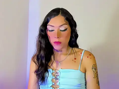 Snapshot of Megan_Gil_ chatting on September 2025 03:52:01 AM Megan Gil online show from September 2025 03:52:01 AM