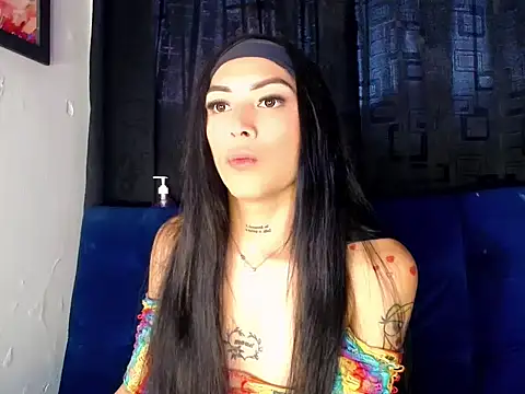 Snapshot of Megan_Gil_ chatting on December 2025 10:37:02 PM Megan Gil online show from December 2025 10:37:02 PM