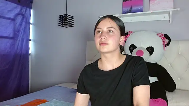 Snapshot of Zaaida_ chatting on December 2025 08:40:01 PM Zaaida online show from December 2025 08:40:01 PM