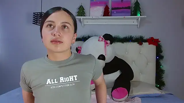 Snapshot of Zaaida_ chatting on December 2025 08:37:02 PM Zaaida online show from December 2025 08:37:02 PM