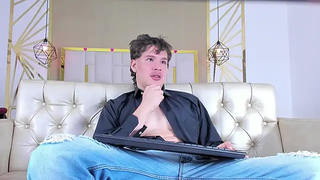 SEXYBOY VC online show from October 2025 12:48:02 PM