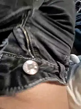 Snapshot of Leon-pervboy chatting on February 2026 04:03:02 PM Leon-pervboy online show from February 2026 04:03:02 PM