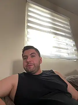 raulgzz4 online show from March 2026 05:29:01 PM