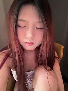 Snapshot of mimi9420 chatting on February 2026 02:37:02 AM mimi9420 online show from February 2026 02:37:02 AM