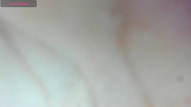 emahills  axelrose online show from September 2025 12:25:01 AM