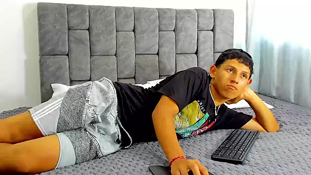 Felipe Gonzales online show from October 2025 07:25:02 PM