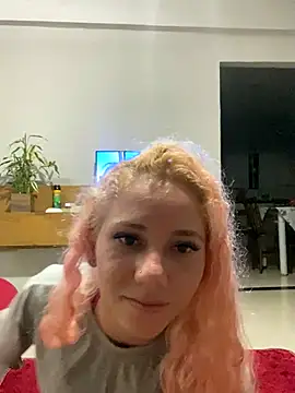 Snapshot of Bruna551 chatting on September 2025 01:51:02 AM Bruna551 online show from September 2025 01:51:02 AM