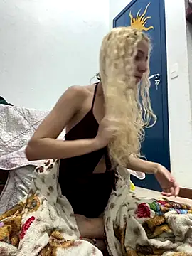 Snapshot of Bruna551 chatting on November 2025 03:34:01 AM Bruna551 online show from November 2025 03:34:01 AM