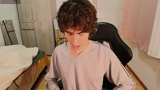 Snapshot of Nude_Boy18 chatting on September 2025 04:23:01 AM Nude Boy18 online show from September 2025 04:23:01 AM