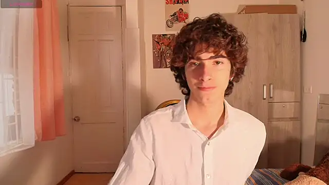 Nude Boy18 online show from November 2025 09:25:02 PM