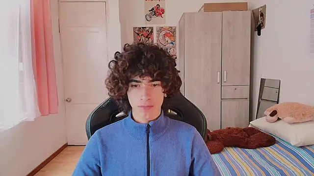 Nude Boy18 online show from March 2026 04:23:01 PM