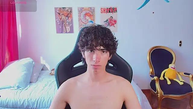 Nude Boy18 online show from July 2026 08:44:02 PM