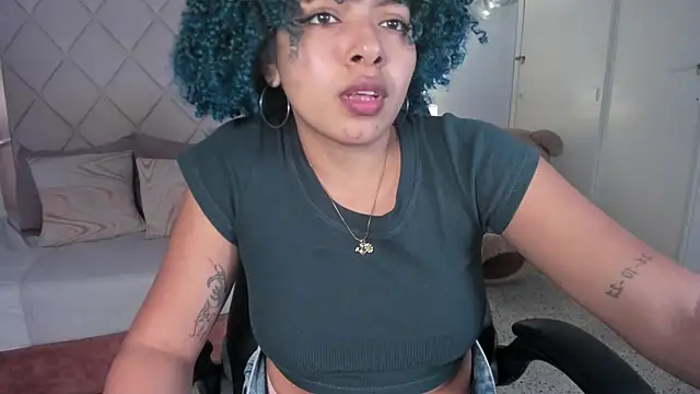 momo ayasse online show from November 2025 10:20:01 PM