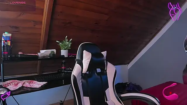 Snapshot of yumi_hanna chatting on December 2025 09:10:02 PM yumi hanna online show from December 2025 09:10:02 PM