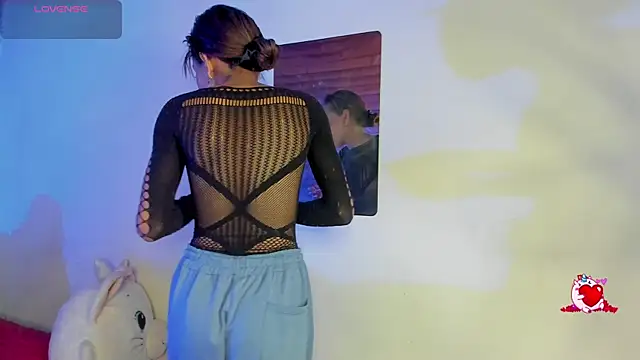 Snapshot of yumi_hanna chatting on January 2026 12:13:01 AM yumi hanna online show from January 2026 12:13:01 AM