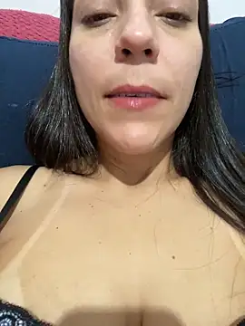 lucioliveira online show from April 2026 09:52:01 PM