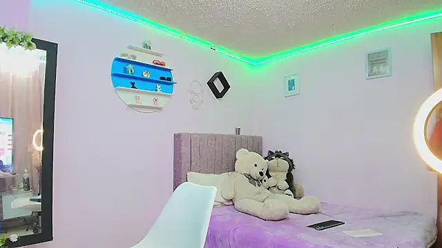 Snapshot of MiSofialeal chatting on November 2025 05:56:01 PM MiSofialeal online show from November 2025 05:56:01 PM