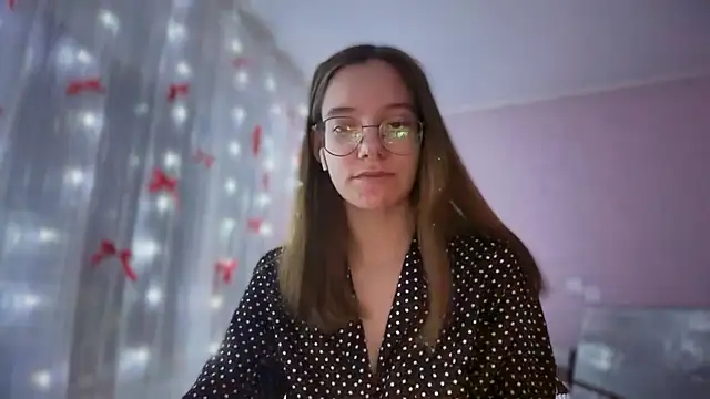 Snapshot of Vietero chatting on February 2026 06:17:01 PM Vietero online show from February 2026 06:17:01 PM