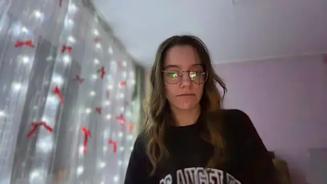 Snapshot of Vietero chatting on February 2026 12:15:01 AM Vietero online show from February 2026 12:15:01 AM