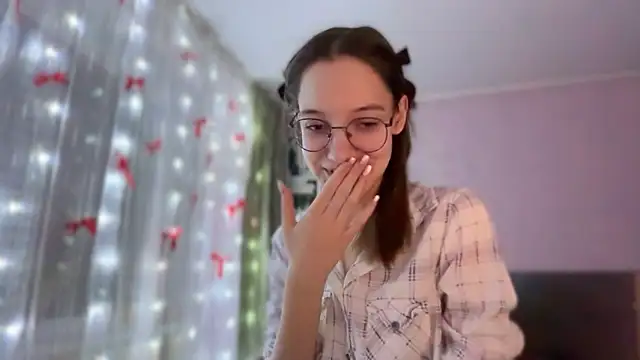 Snapshot of Vietero chatting on February 2026 07:45:01 PM Vietero online show from February 2026 07:45:01 PM