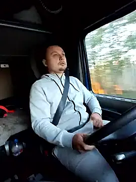 Amberdual online show from October 2025 05:30:02 AM