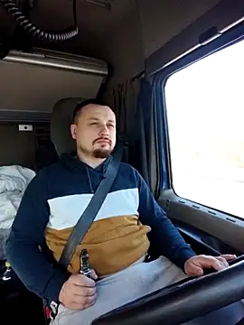 Snapshot of Amberdual chatting on March 2026 10:56:01 AM Amberdual online show from March 2026 10:56:01 AM