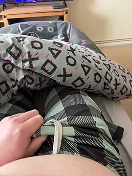 Snapshot of Tornado2007 chatting on April 2026 02:44:01 PM Tornado2007 online show from April 2026 02:44:01 PM