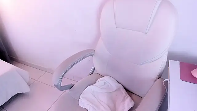 Angel kanon online show from September 2025 12:09:02 PM