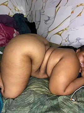 Snapshot of chubbybbw18 chatting on March 2026 05:44:02 AM chubbybbw18 online show from March 2026 05:44:02 AM