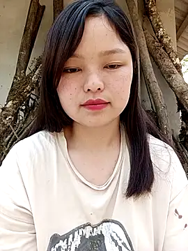 XoiXoi232 online show from April 2026 01:04:01 AM