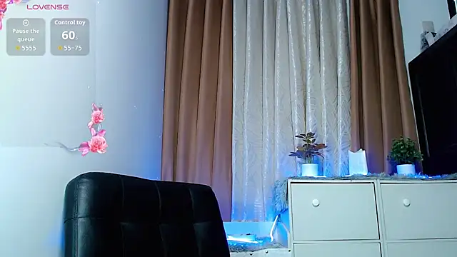 Snapshot of _Jenniyah_ chatting on September 2025 01:51:01 AM Jenniyah online show from September 2025 01:51:01 AM