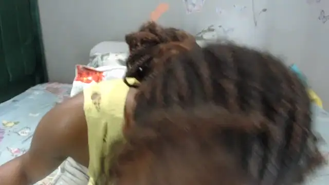 Snapshot of blueyXxX chatting on October 2025 10:27:02 PM blueyXxX online show from October 2025 10:27:02 PM