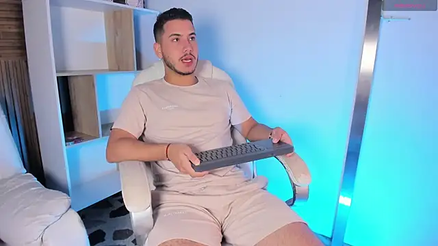 Axel grey  online show from September 2025 12:20:01 PM