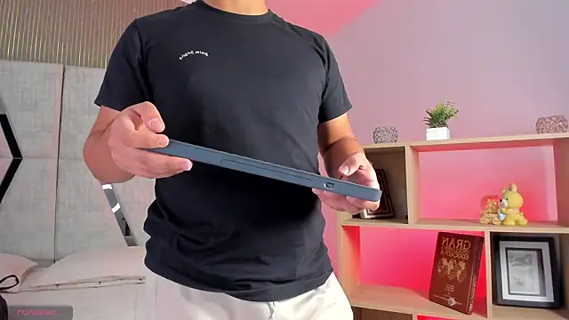 Axel grey  online show from April 2026 12:46:02 PM