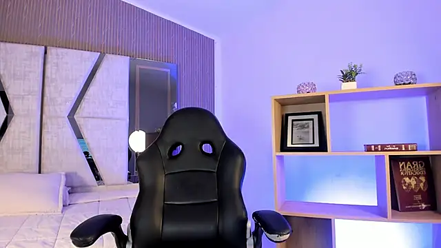 Snapshot of Axel_grey_ chatting on June 2026 12:52:02 PM Axel grey online show from June 2026 12:52:02 PM