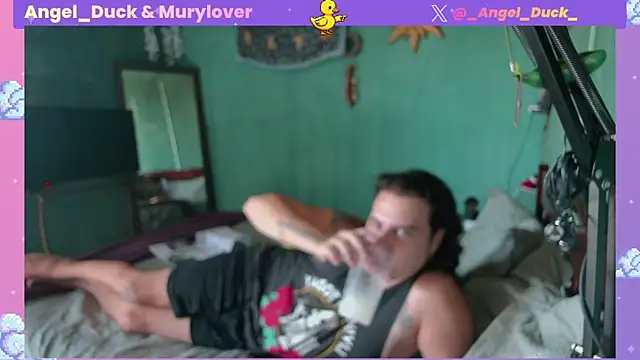 Snapshot of Angel_Duck chatting on April 2026 04:24:02 PM Angel Duck online show from April 2026 04:24:02 PM