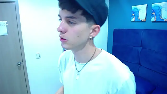 Jheampiiero online show from October 2025 02:47:01 PM