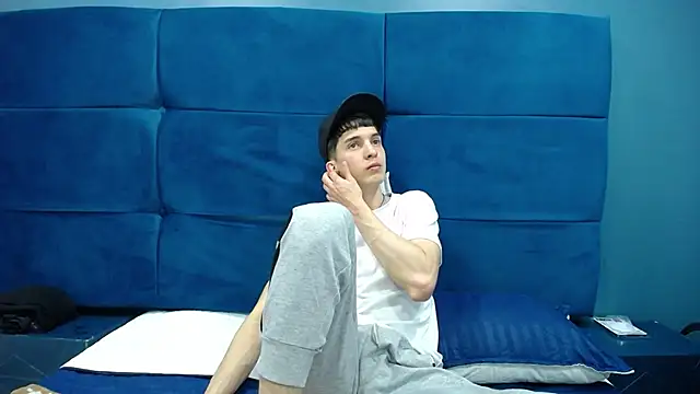 Jheampiiero online show from October 2025 01:45:02 PM