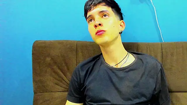 Jheampiiero online show from December 2025 01:48:01 PM