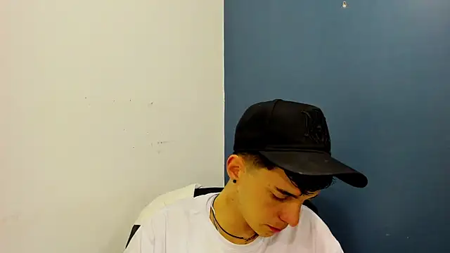 Jheampiiero online show from December 2025 01:29:01 PM