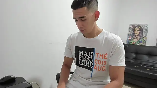 Mike3Xxx online show from September 2025 10:32:01 PM