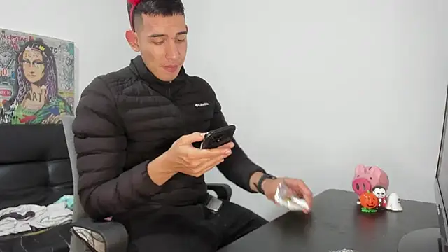 Mike3Xxx online show from November 2025 08:16:02 AM