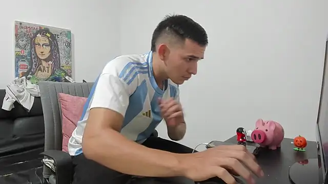 Mike3Xxx online show from November 2025 03:42:02 AM