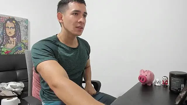 Mike3Xxx online show from November 2025 12:42:02 AM