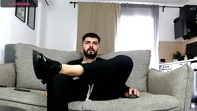 Killian Vane online show from September 2025 07:08:01 AM